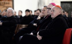 Kard. Nycz: Kościół nie może stać się niewolnikiem żadnej partii