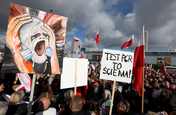 Protesty przeciwko obostrzeniom koronawirusowym. 278 osób zatrzymanych