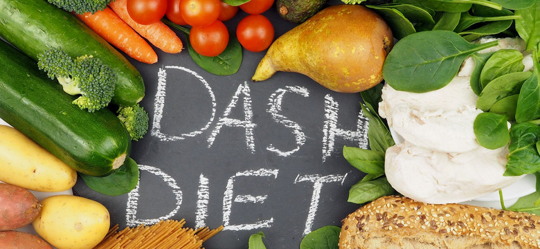 Dieta DASH wzmacnia nie tylko serce, ale i mózg, chroni przed demencją. Co jeść?