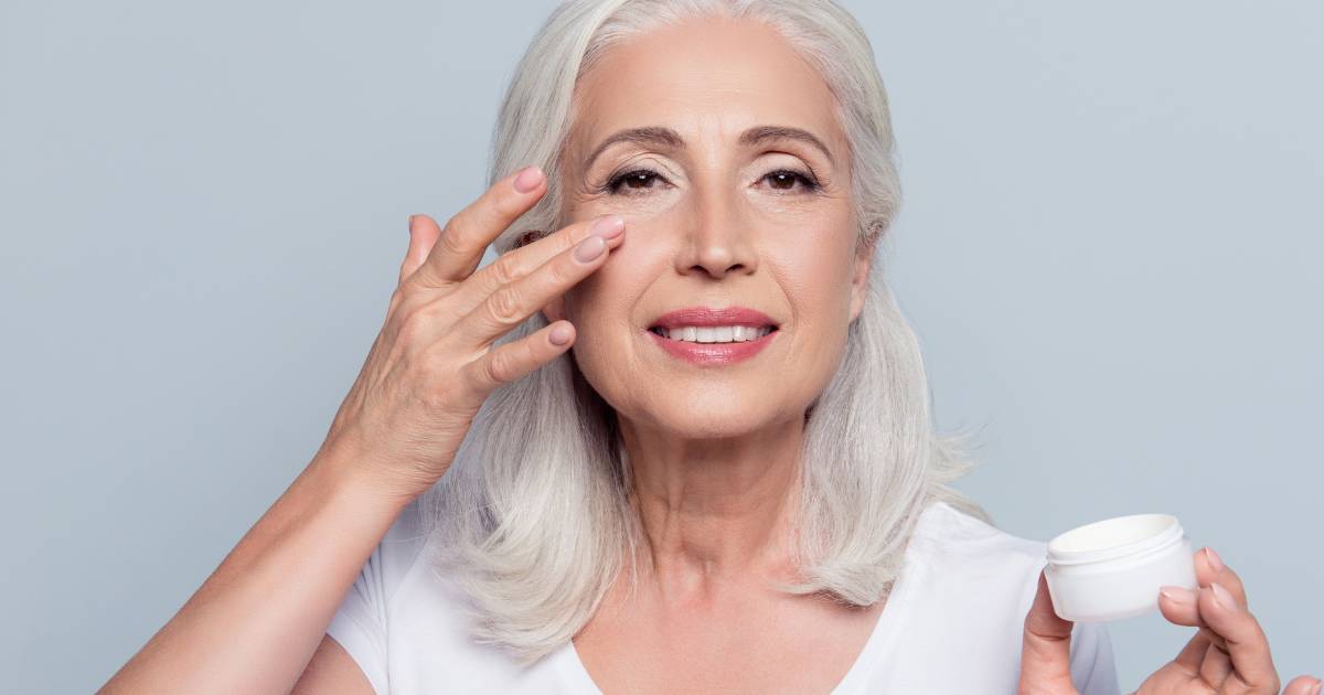 60-latki uwielbiają ten bestsellerowy krem z komórkami macierzystymi! Cofa oznaki starzenia