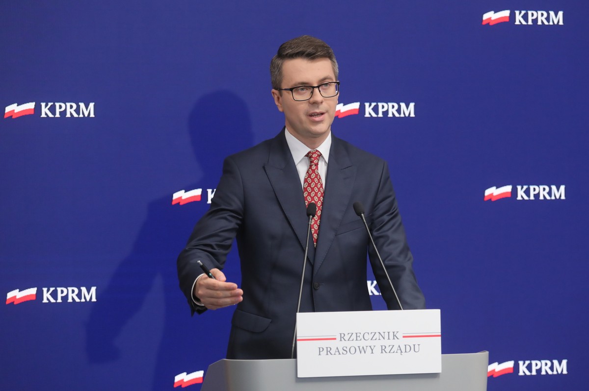 Rzecznik rządu Piotr Mueller