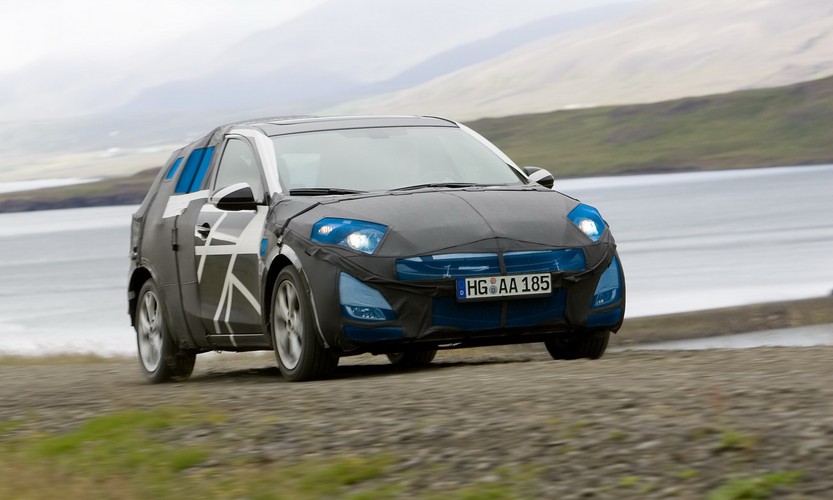 30 procent kupujących Mazdę wybrało właśnie trójkę