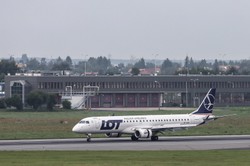 Samoloty do Kabulu mają latać tak długo, jak się da