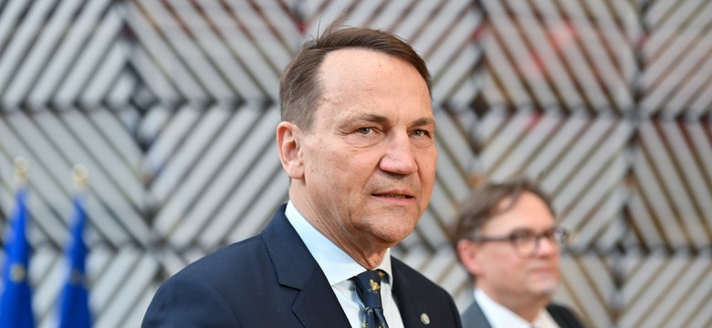 Rosjanie zdewastowali polski pomnik. Ostra reakcja szefa MSZ: Nie do przyjęcia