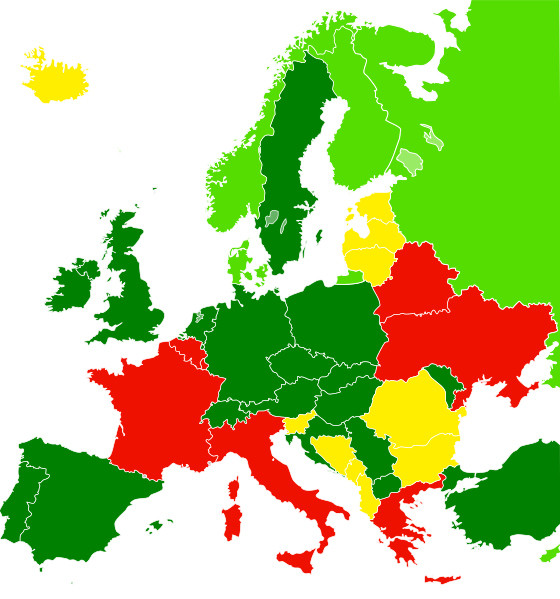 Zielonym kolorem oznaczone są kraje, w których obowiązuje prawo panoramy, żółtym - gdzie można robić swobodnie zdjęcia tylko do użytku niekomercyjnego, a czerwonym państwa, gdzie niedozwolone jest fotografowanie niektórych obiektów. "Freedom of Panorama in Europe NC" by Made by King of Hearts based on Quibik's work - Derivative work of File:Freedom of Panorama in Europe.svg. Licensed under CC BY-SA 3.0 via Wikimedia Commons