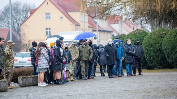 Uroczystość w Drawsku Pomorskim. 4 marca odbyły się uroczystości związane z 75. rocznicą zakończenia walk o Ziemię Drawską. Tym samym upamiętniono poległych na tych terenach żołnierzy