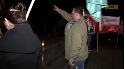 Hitlerowskie gesty nad grobami zabitych przez nazistów. "To profanacja". WIDEO