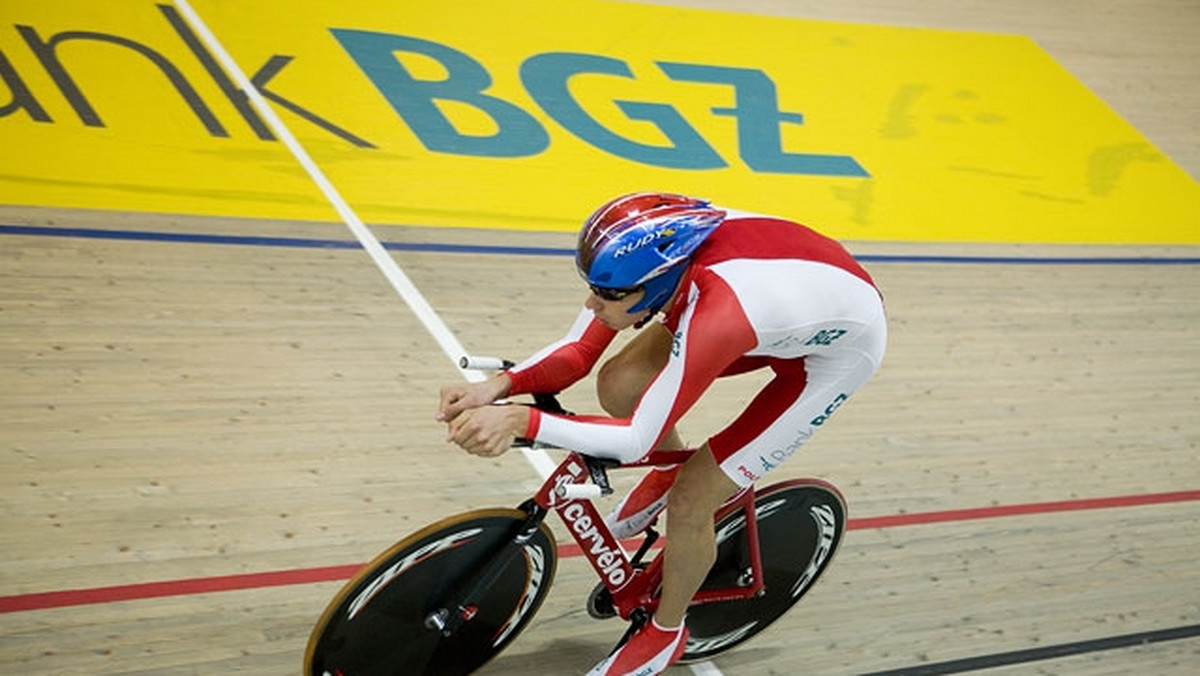 Reprezentant Polski na ME elity w kolarstwie torowym Warszawa/Pruszków 2010 - Adrian Kurek, wystartuje w wyścigu drużynowym na dochodzenie. Jak powiedział - da z siebie wszystko, aby polska ekipa wypadła jak najlepiej.