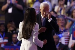Biden przyznał, że jest za stary. Dużo emocji na konwencji Demokratów