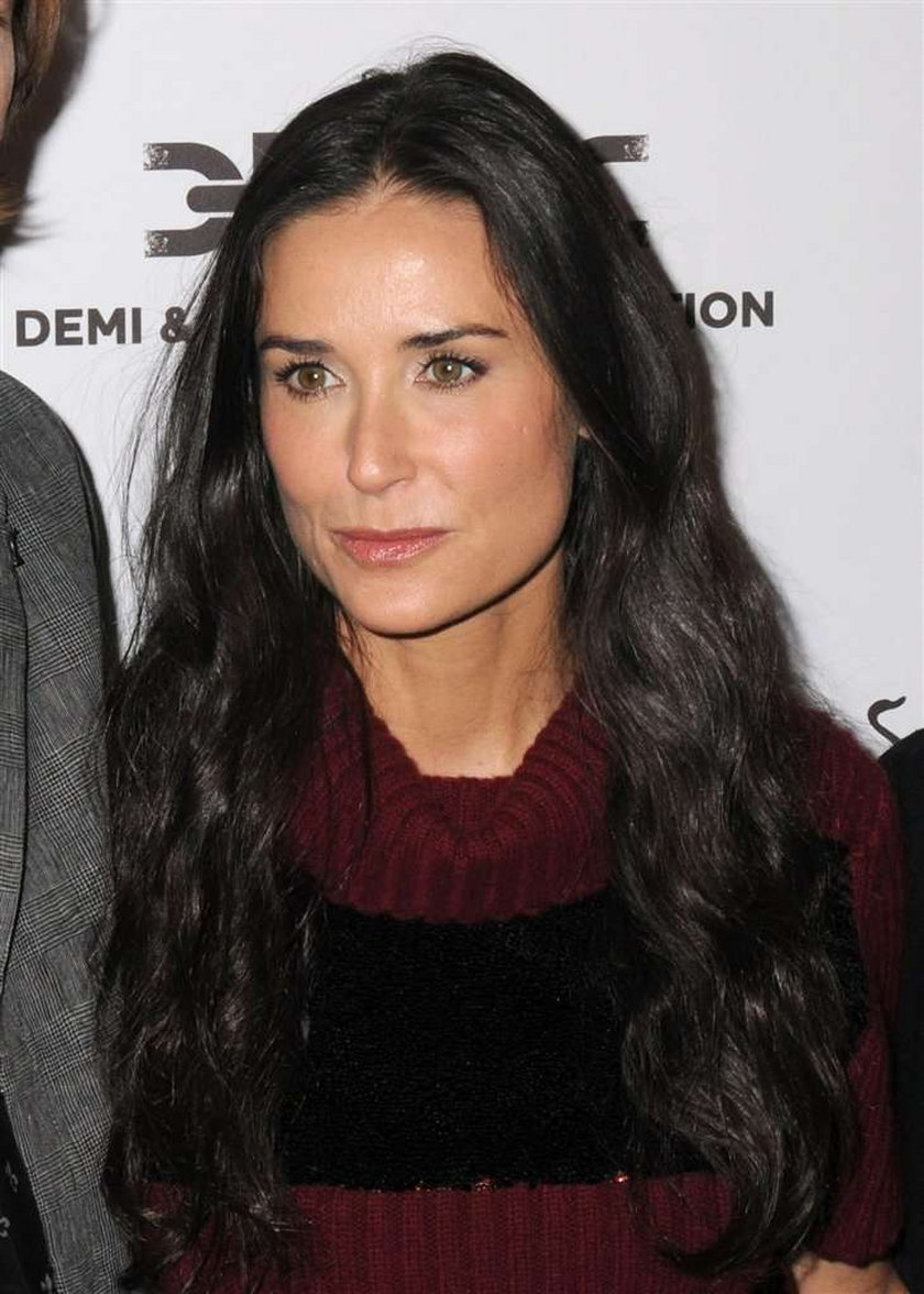 Demi Moore trafiła do szpitala. Przedawkowała?