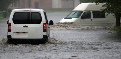 Nadciąga pogodowy koszmar! Hydrolodzy ostrzegają przed ostatnim weekendem wakacji