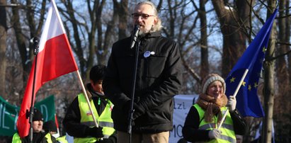 Twórca KOD nigdy nie zalegał z alimentami! Jak to?