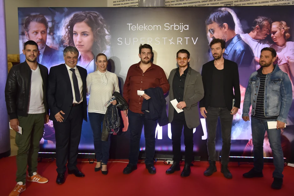 Supernova, promocija serije "Dug moru"