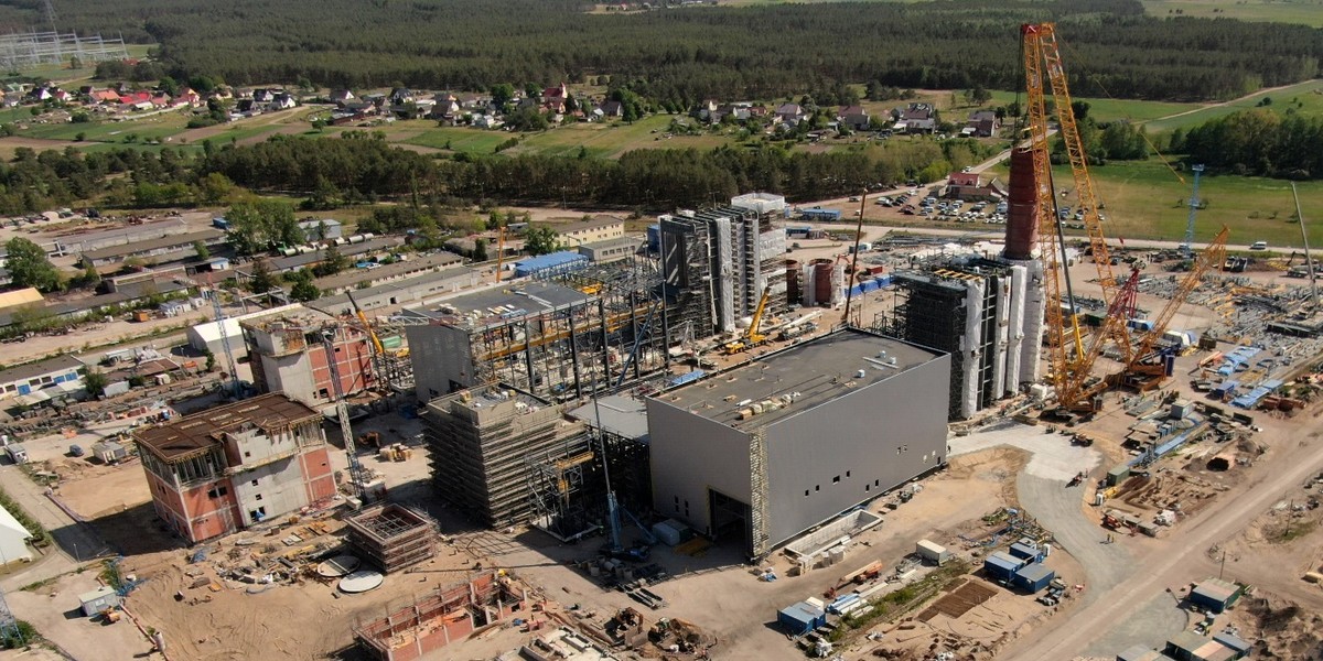 Budowa bloków gazowych w Nowym Czarnowie na terenie Elektrowni Dolna Odra, należącej do PGE. 