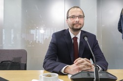 Kowalski z konsulatu w Tunisie: Kołakowski starał się o wizy dla osób bez zawodu, niepiśmiennych