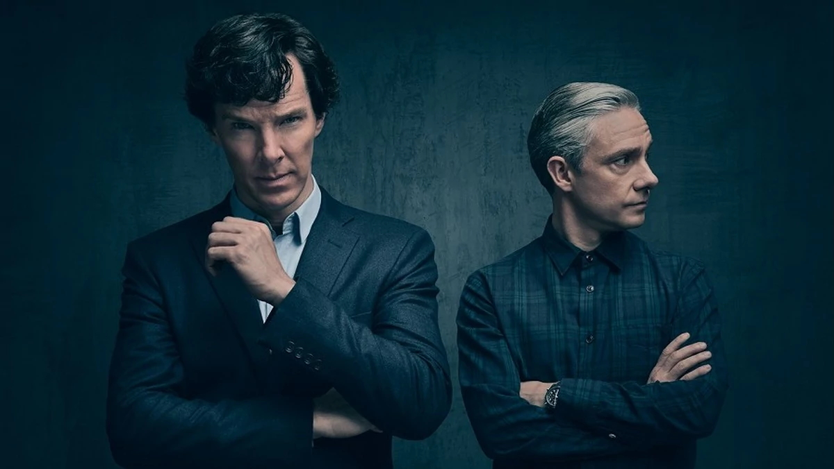 Od 25 czerwca na kanale BBC HD będziemy mogli przypomnieć sobie wszystkie przygody Sherlocka Holmesa. W każdą niedzielę o godz. 21:00 aż do 10 września zobaczymy po kolei cztery sezony serialu, po jednym lub dwóch odcinkach w każdym tygodniu.