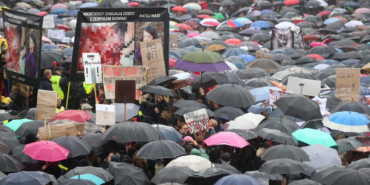 Demonstracja na pl. Zamkowym.