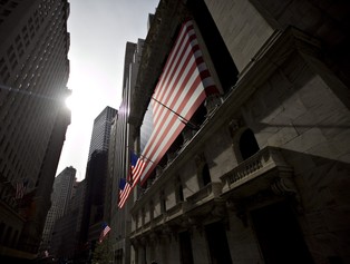 Na Wall Street w ostatniej chwili uratowano zyski