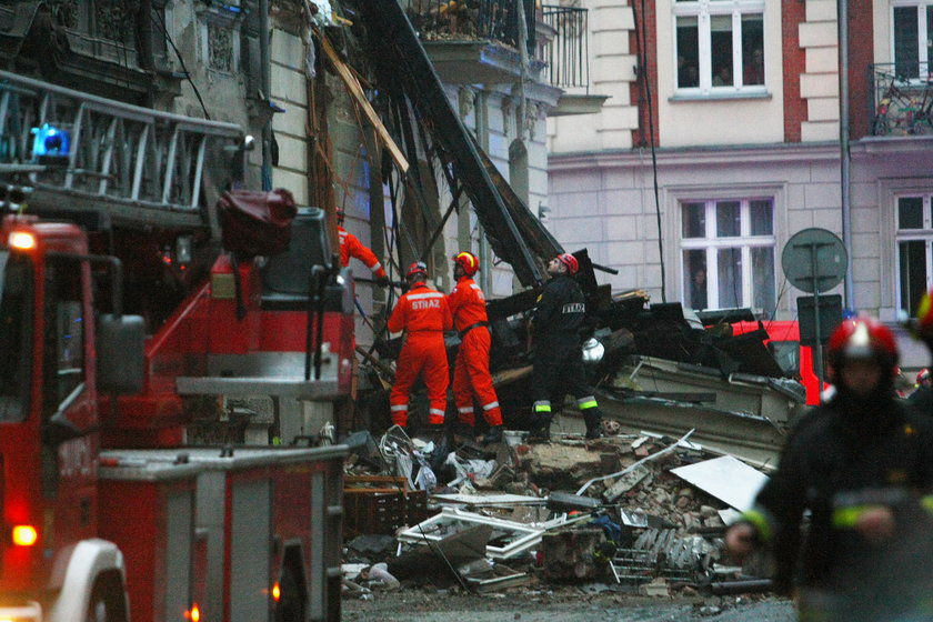 Katowice zawaliła się kamienica, strażacy narażali życie