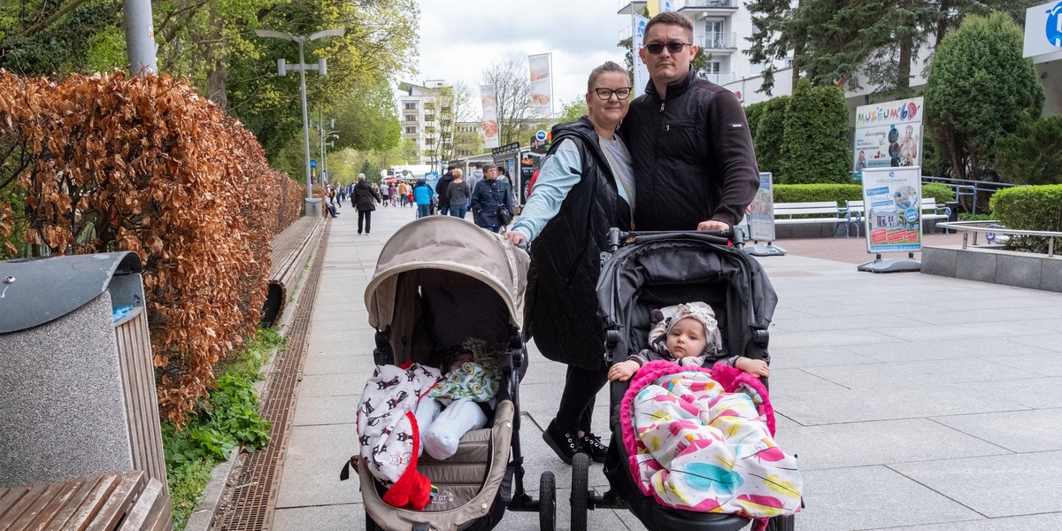 Babciowe zakłada wypłatę 1500 zł miesięcznie na dziecko w wieku 12-35 miesięcy, o ile rodzice wrócą do pracy. Rodzi się jednak wiele pytań wokół tego programu. Odpowiadamy na najważniejsze z nich. 