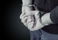 Policja aresztowała osoby, które opublikowaly zdjęcia Emiliano Sali po sekcji zwłok