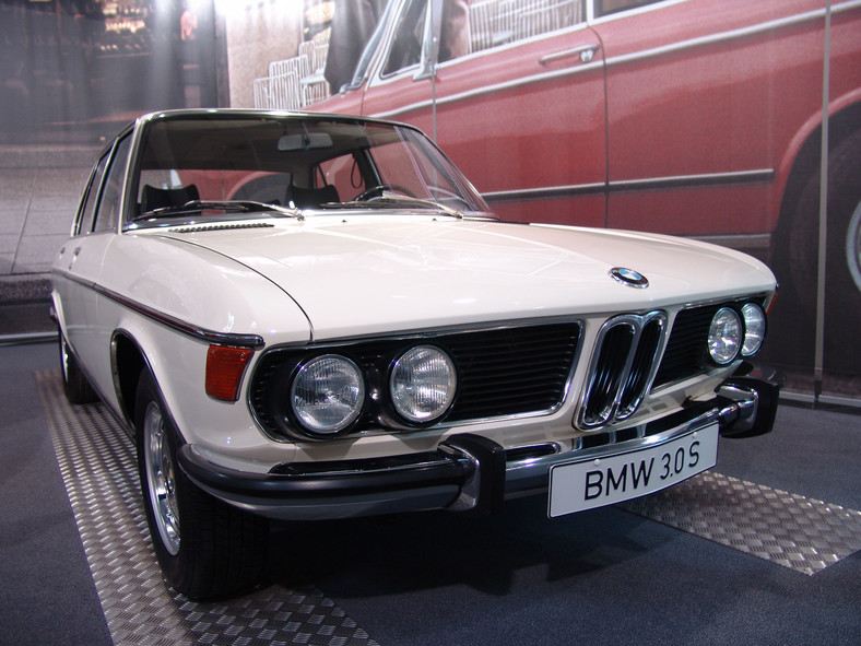 BMW (E3) 3.0 S (1971-1977)