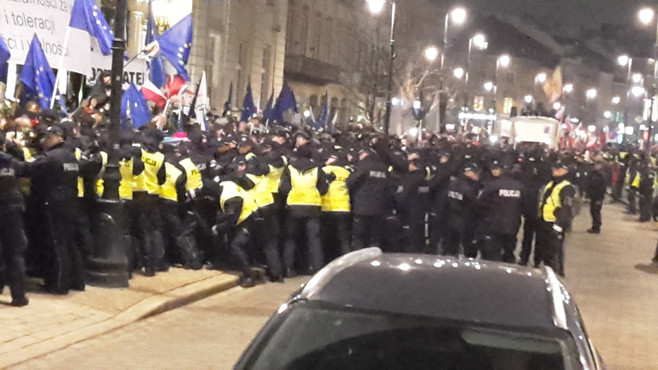 Obchody miesięcznicy smoleńskiej w Warszawie