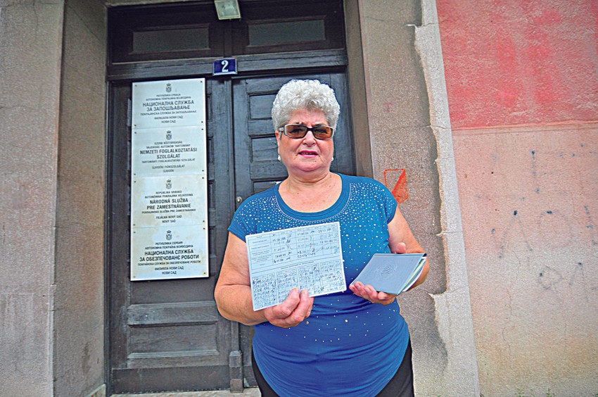 Ostarila čekajući: Dragica Kamdževska s radnom knjižicom