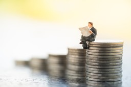 Ile zarabia prezes? Najbardziej hojne są technologie