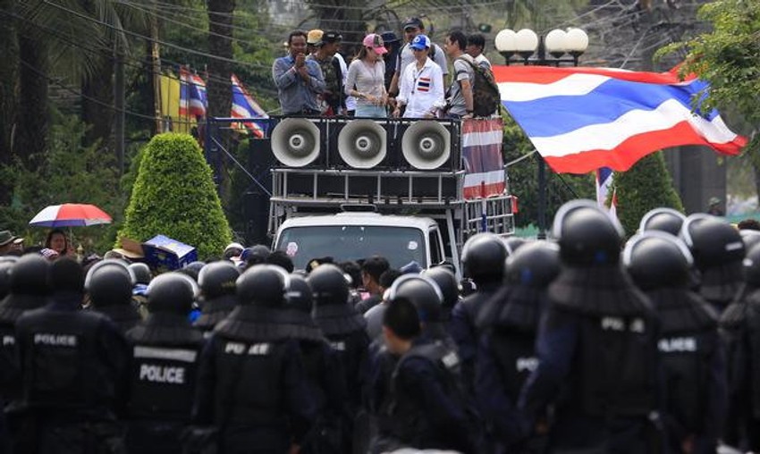 Višemesečni protesti sa zahtevima za ostavku premijerke Jingluk Šinavatre