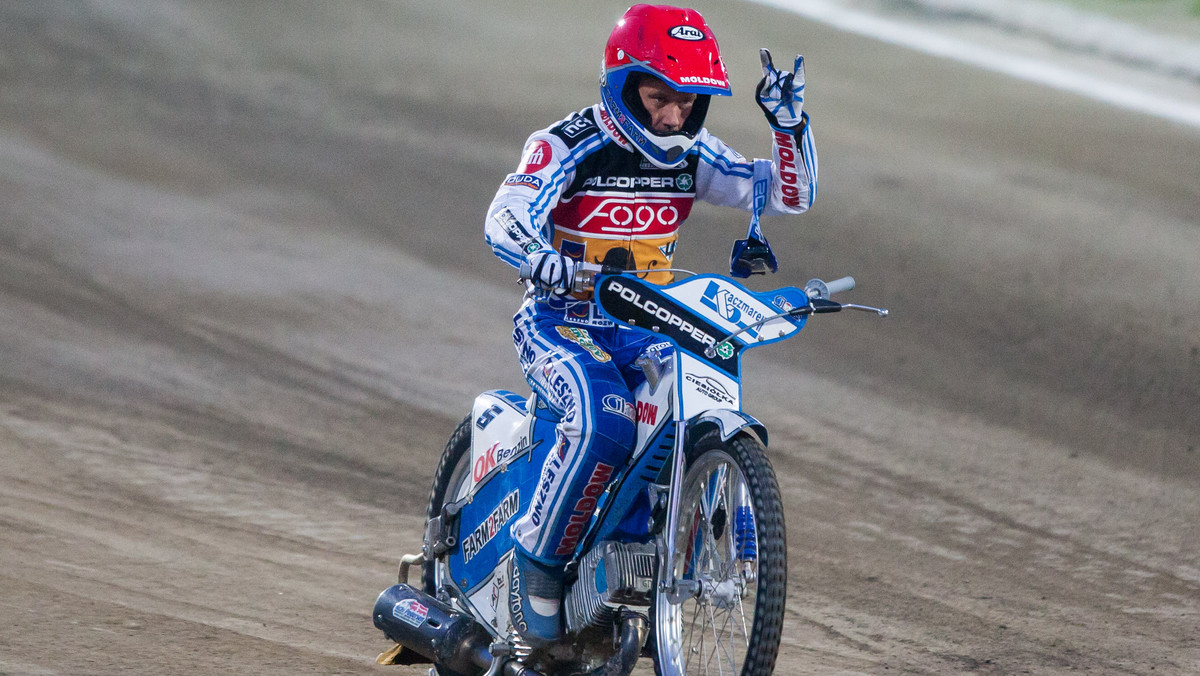 Trzykrotny mistrz świata na żużlu Nicki Pedersen przedłużył swoją umowę na starty z Fogo Unią Leszno o kolejne dwa sezony. Duńczyk jest drugim zawodnikiem (po Emilu Sajfutdinowie), z którym mistrzowie Polski zdecydowali się przedłużyć współpracę.