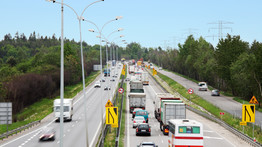 Útinform: tömegbaleset miatt lezárás az M7-esen, korlátozás a főutakon: paprikásan indul a reggel a hazai utakon
