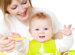 Mamy przekarmiają dzieci. Stąd ta plaga otyłości