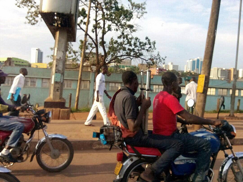 Boda-boda, motocyklowe taksówki w Kampali