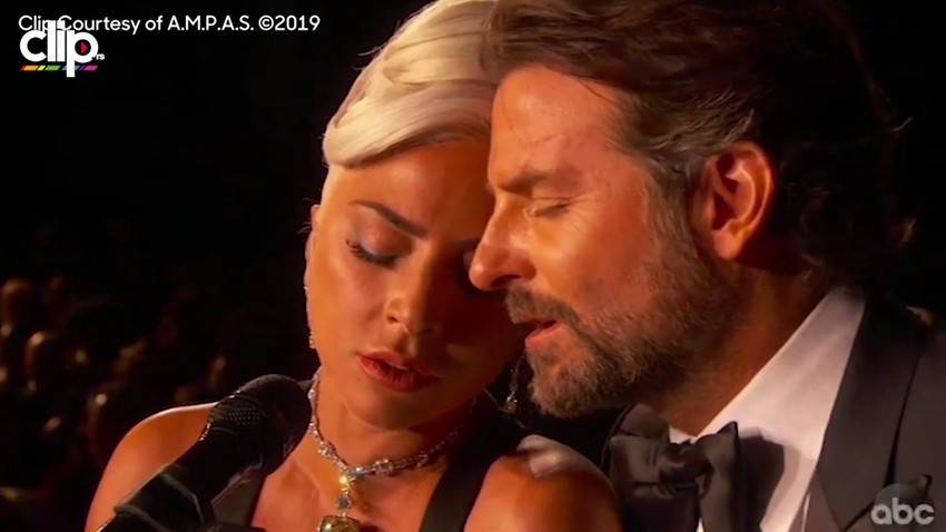 Lejdi Gaga peva na dodeli oskara