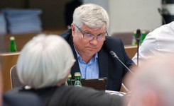 Podkomisja Macierewicza kosztowała 22 mln zł. Lasek: Pieniądze wyrzucone w błoto [ROZMOWA]