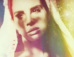 Lana Del Rey zapowiada swój miesiąc miodowy