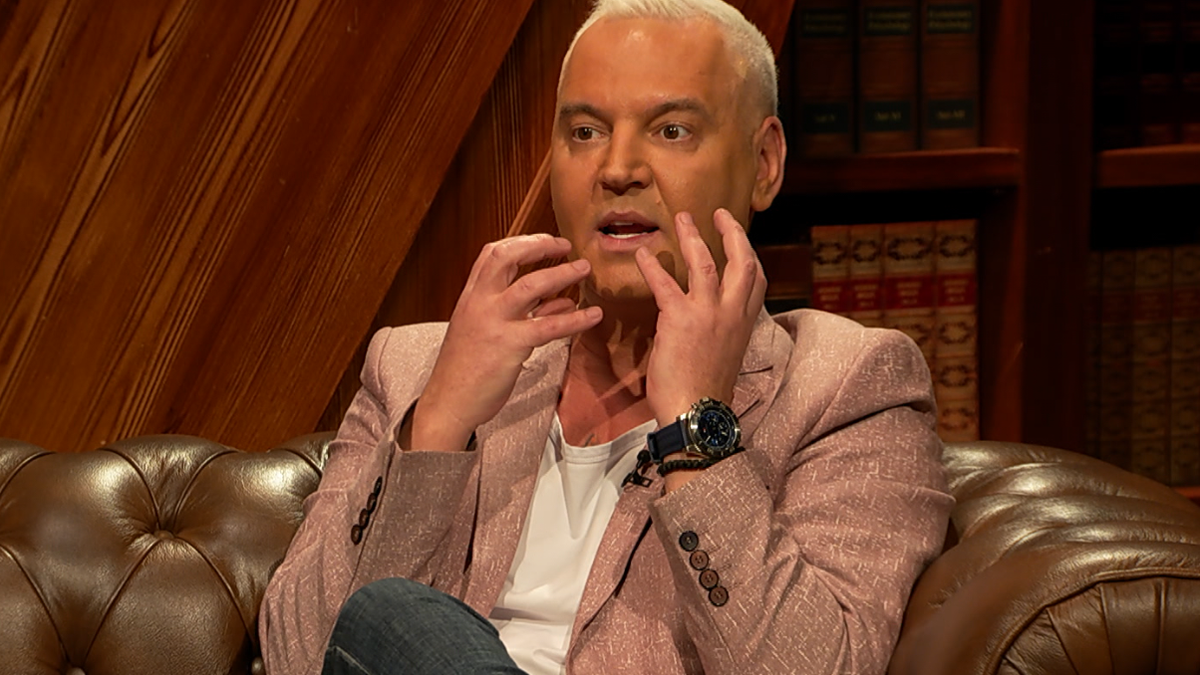 (VIDEO) "TADA JE PRVI PUT POKUŠAO DA UBIJE" Milan Milošević je zajedno sa mamom i bratom zbog nasilja bežao iz kuće: "Kad ulazim u hodnik vidim krv na zidovima" Kép