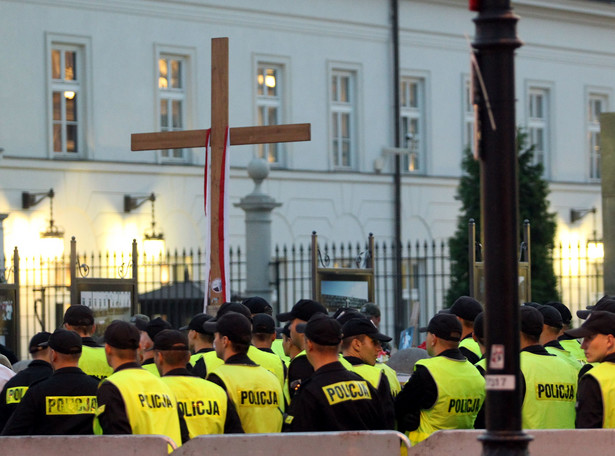 Awantura pod krzyżem. Jest śledztwo