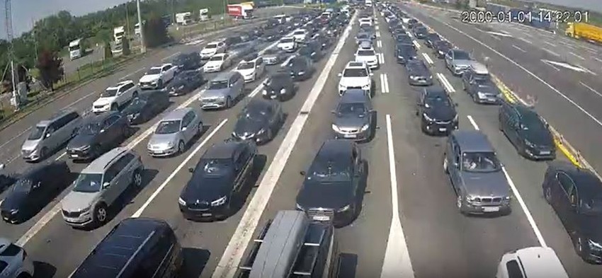 Na izlazu iz Hrvatske kilometarske kolone