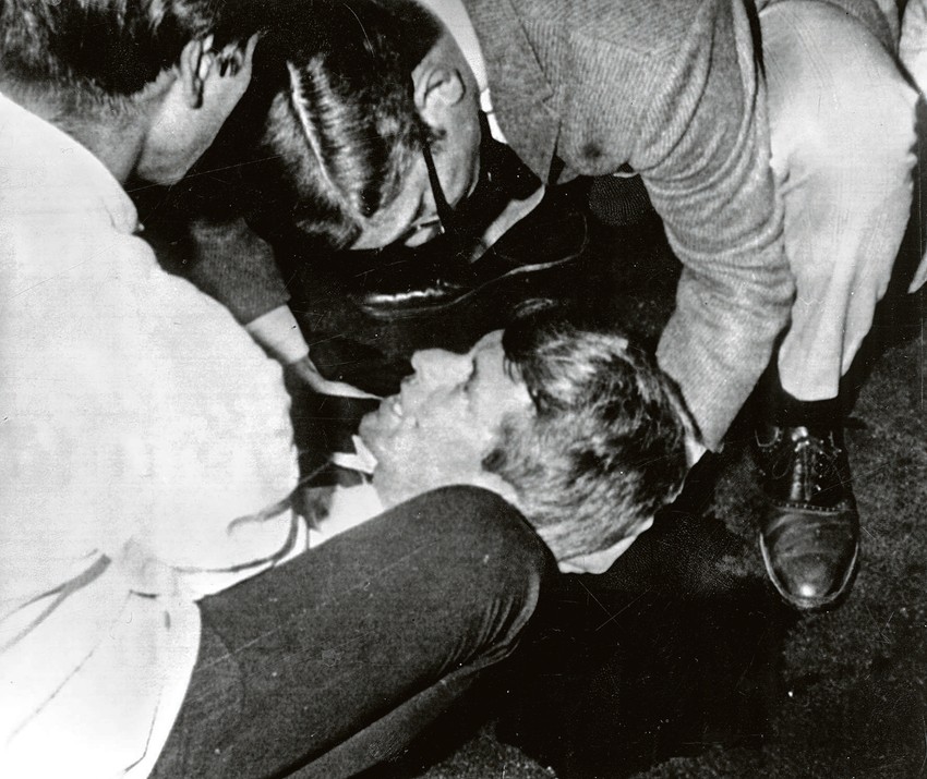 Pokušaj reanimacije Kenedija