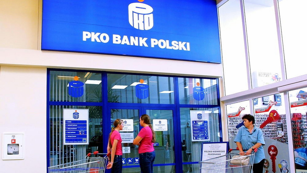 Zarząd Poczty Polskiej nie przyjął oferty zakupu akcji Banku Pocztowego przez PKO BP - podał we wtorek rzecznik Poczty Zbigniew Baranowski. Zarząd przyjął natomiast propozycję współpracy PKO BP i Poczty przy zachowaniu obecnego akcjonariatu Banku Pocztowego.