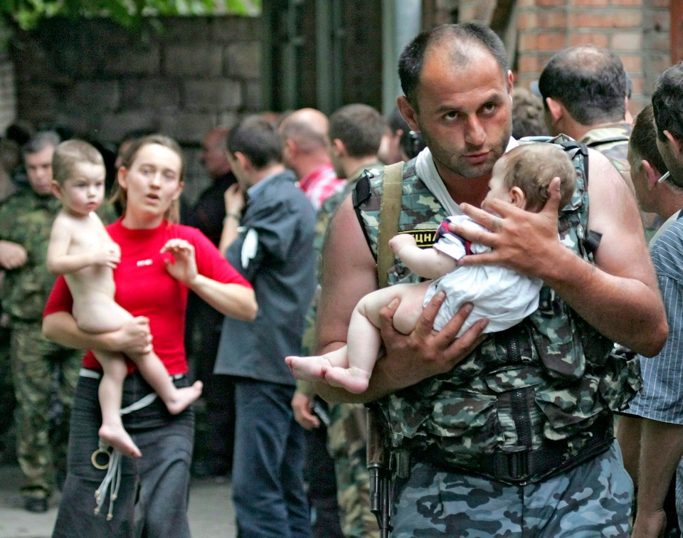 FILE RUSSIA BESLAN HOSTAGE DRAMA ANNIVERSARY (Beslan hostage drama 10th anniversary)