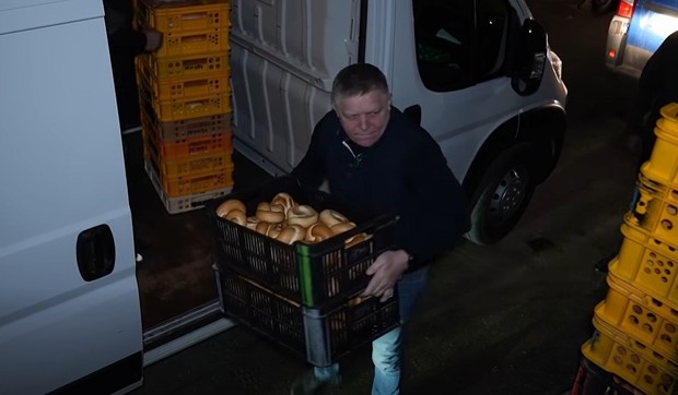 Robert Fico u pekari