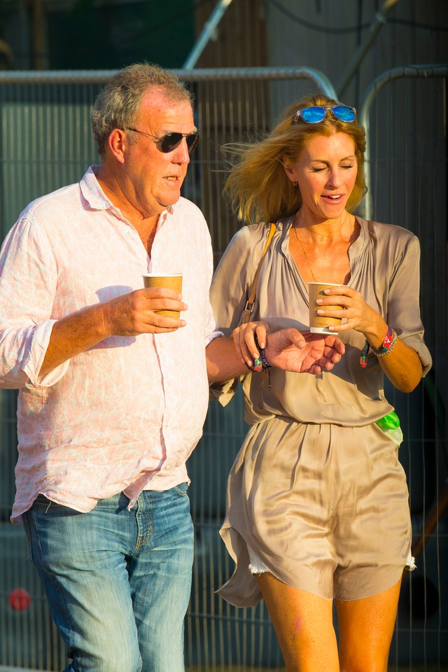 Jeremy Clarkson i Lisa Hogan