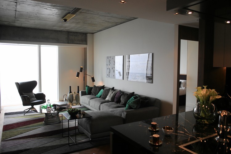 Budynek 'Żagiel' projektu Daniela Libeskinda przy ul. Złotej 44 w Warszawie