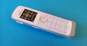 DECT-Telefon für die Fritzbox: Panasonic KX-TGJ310 im Test | TechStage