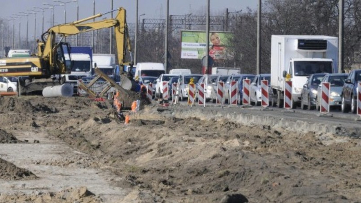 Budowa tramwaju do Fordonu ma zakończyć się w pod koniec 2015. W związku z kolejnym etapem prac, na ul. Akademickiej pojawią się zmiany.