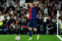 Robert Lewandowski w El Clasico zaliczył niewiarygodne pudło