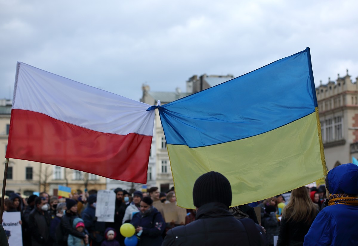 Pomoc dla Ukrainy. Polska przeznaczyła na to prawie 5 proc. PKB